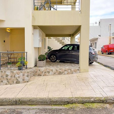 Kalamata Lime Studio - Cozy Gem With Private Parking Buitenkant foto