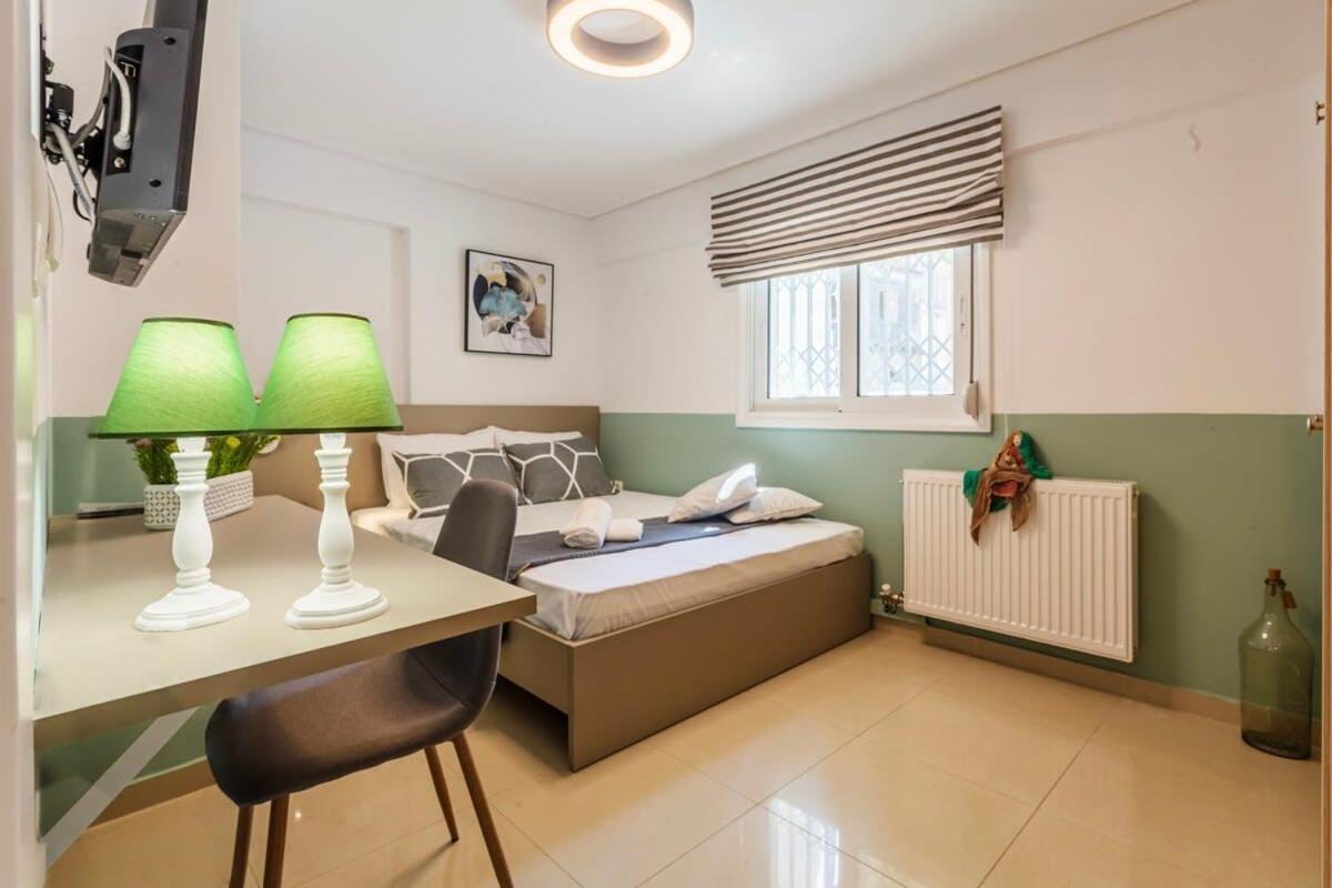 Kalamata Lime Studio - Cozy Gem With Private Parking Buitenkant foto