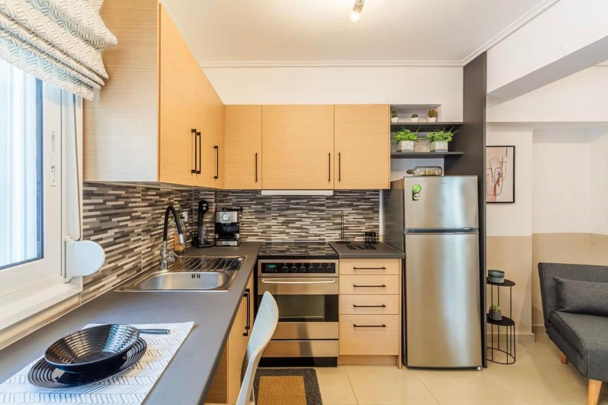 Kalamata Lime Studio - Cozy Gem With Private Parking Buitenkant foto