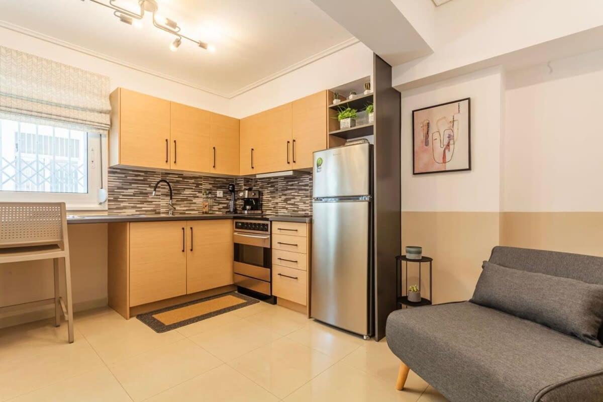 Kalamata Lime Studio - Cozy Gem With Private Parking Buitenkant foto
