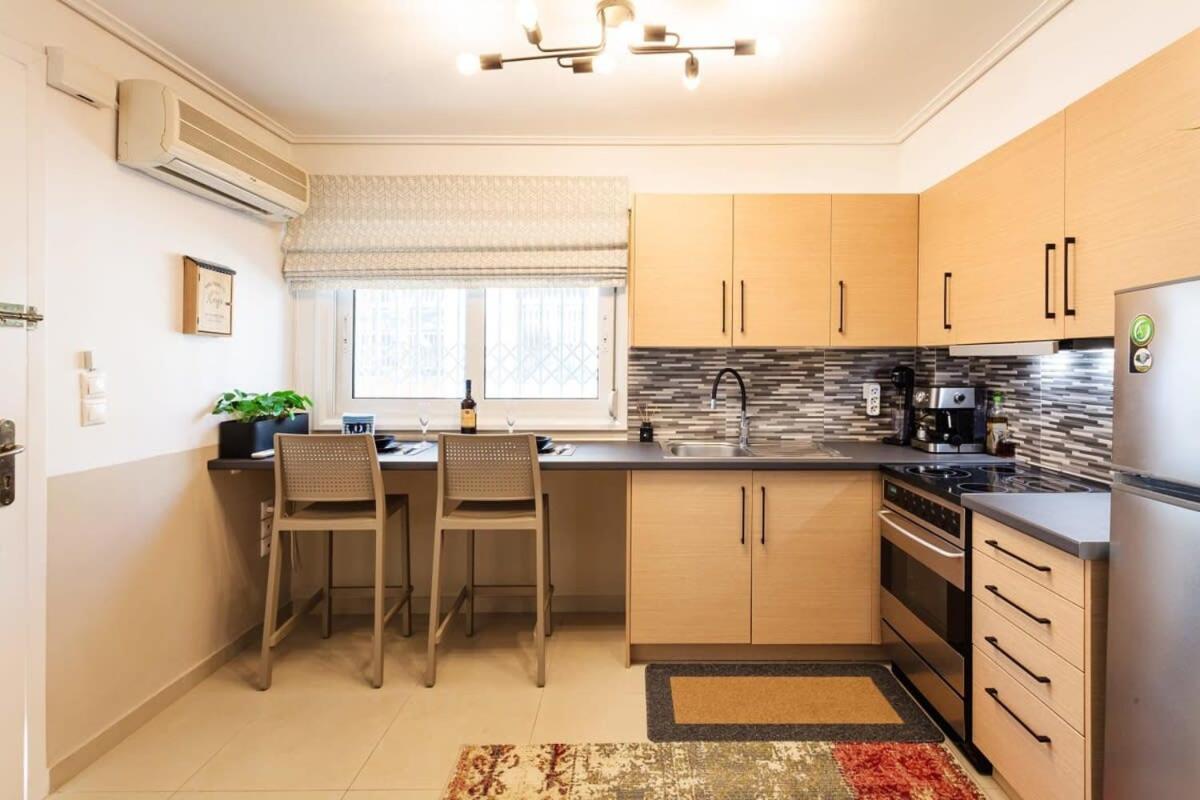 Kalamata Lime Studio - Cozy Gem With Private Parking Buitenkant foto