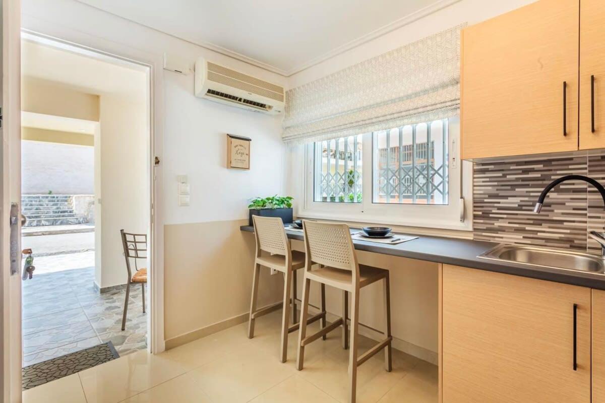 Kalamata Lime Studio - Cozy Gem With Private Parking Buitenkant foto