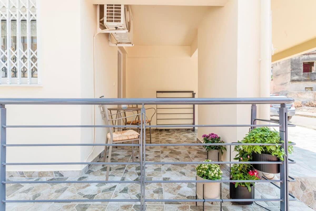 Kalamata Lime Studio - Cozy Gem With Private Parking Buitenkant foto
